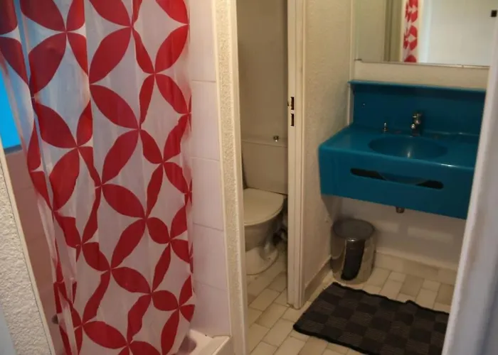 539, Port Nature 5 Au Village Naturiste