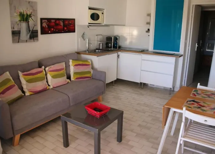 539, Port Nature 5 Au Village Naturiste * Agde